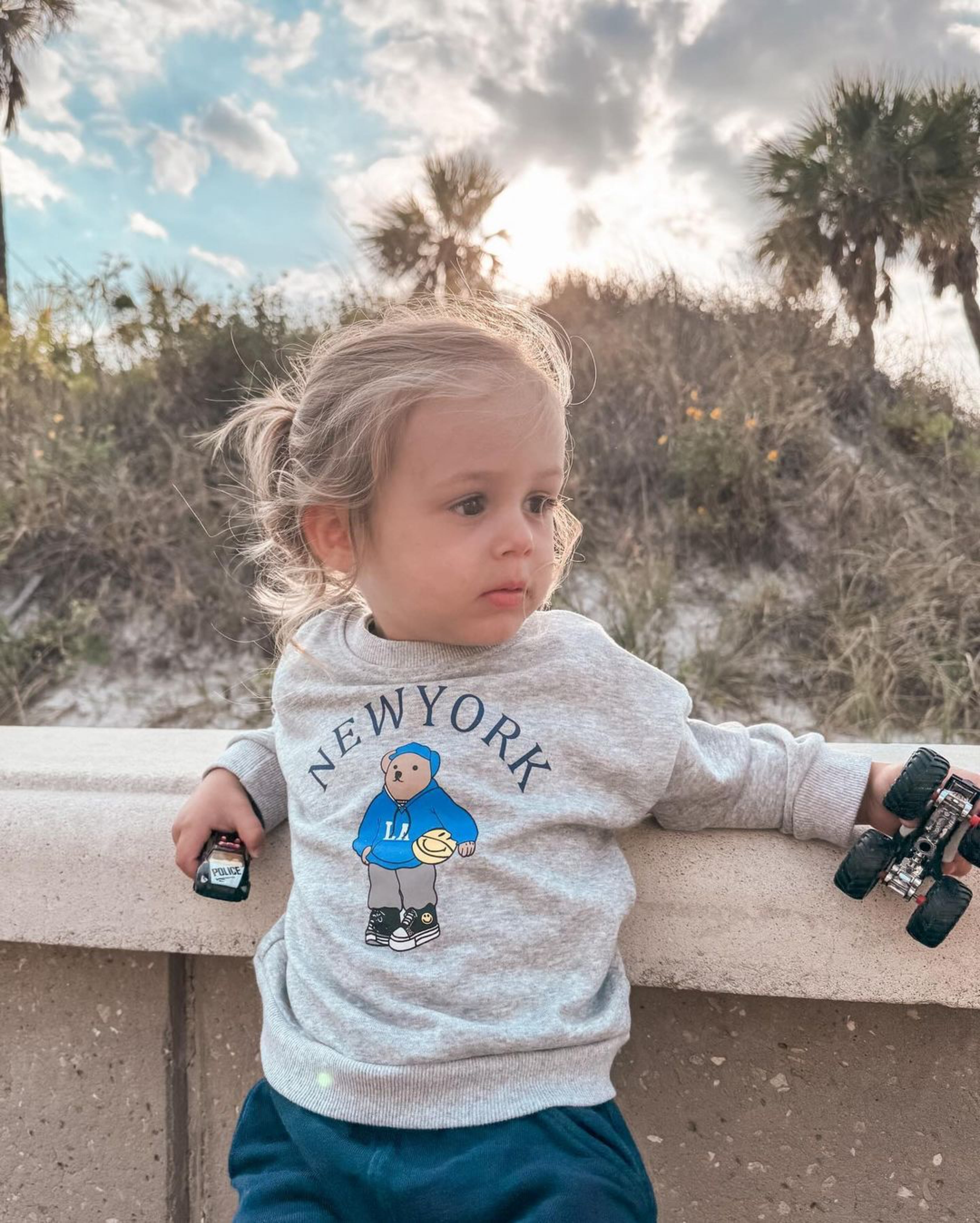 ONEAKIDS Baby & Toddler clothing 2-Piece Top & Bottom Big City Set