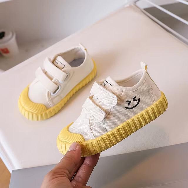Unisex Happy Step Retro Canvas Sneakers