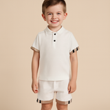 Conjunto clásico de parte superior e inferior para niño