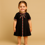 Vestido clásico a cuadros para niña