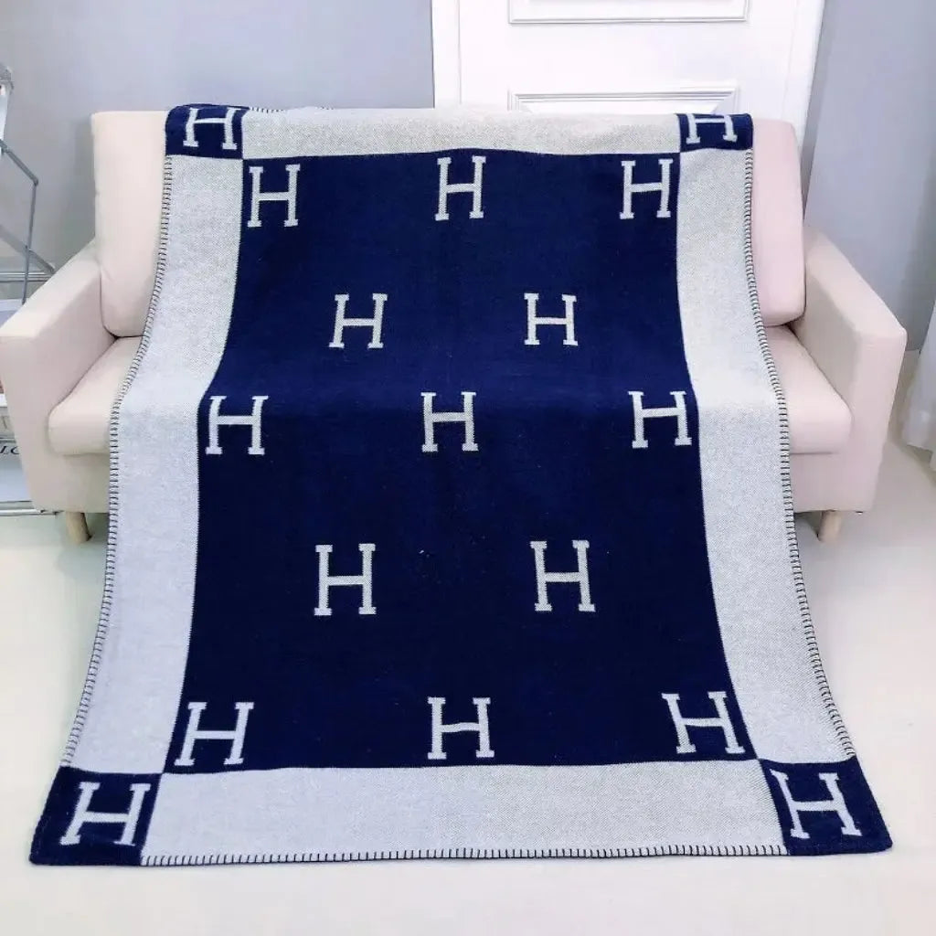 Maison Comfort Cashmere-Like Blanket