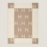 Maison Comfort Cashmere-Like Blanket